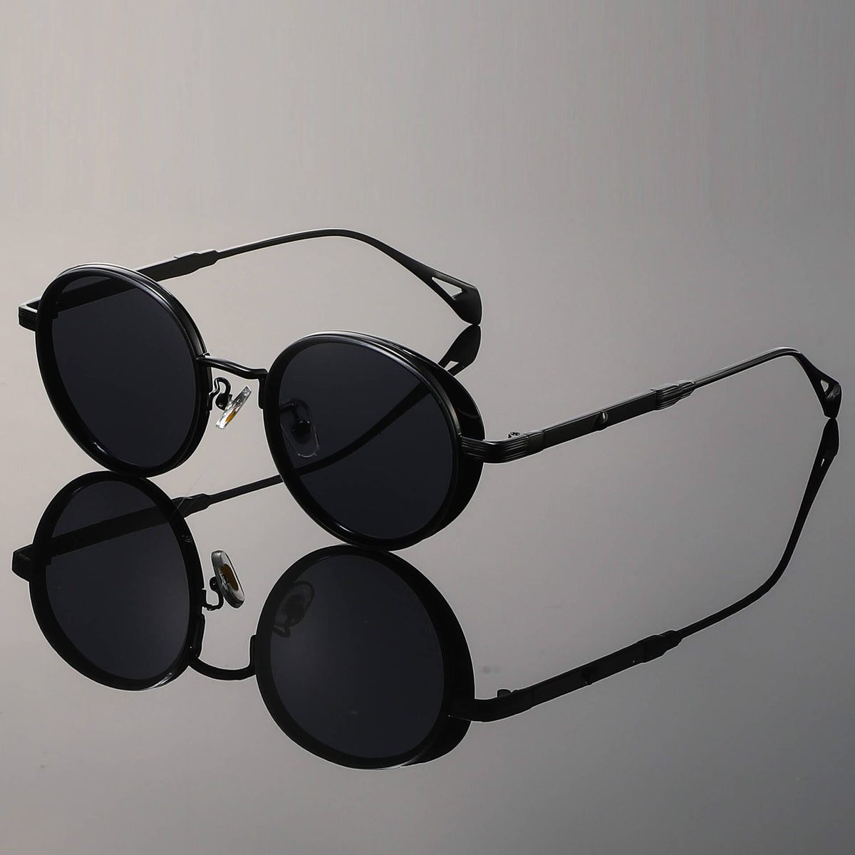 Odetta | Women's Round Retro Sunglasses