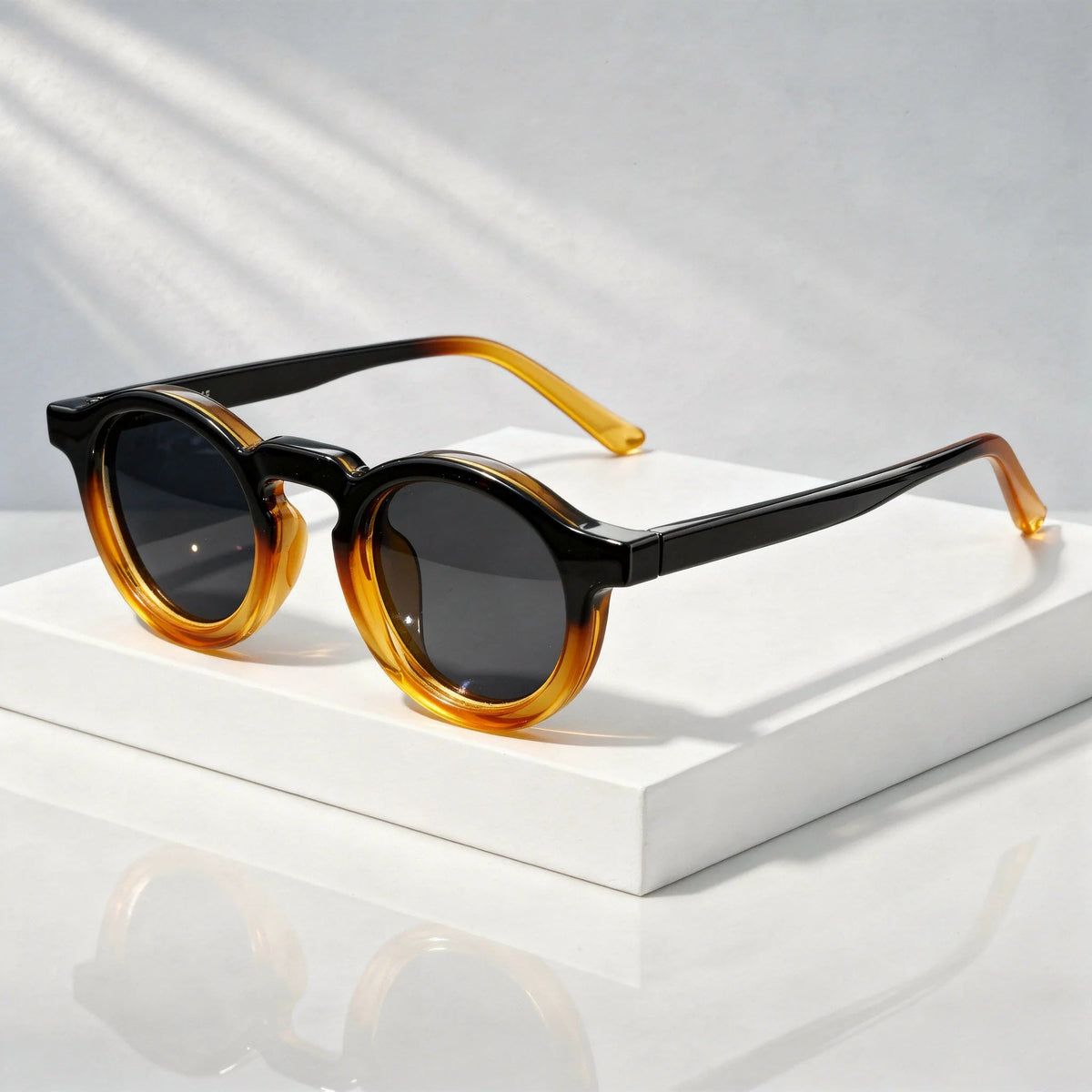 Jude | Unisex Round Retro Sunglasses