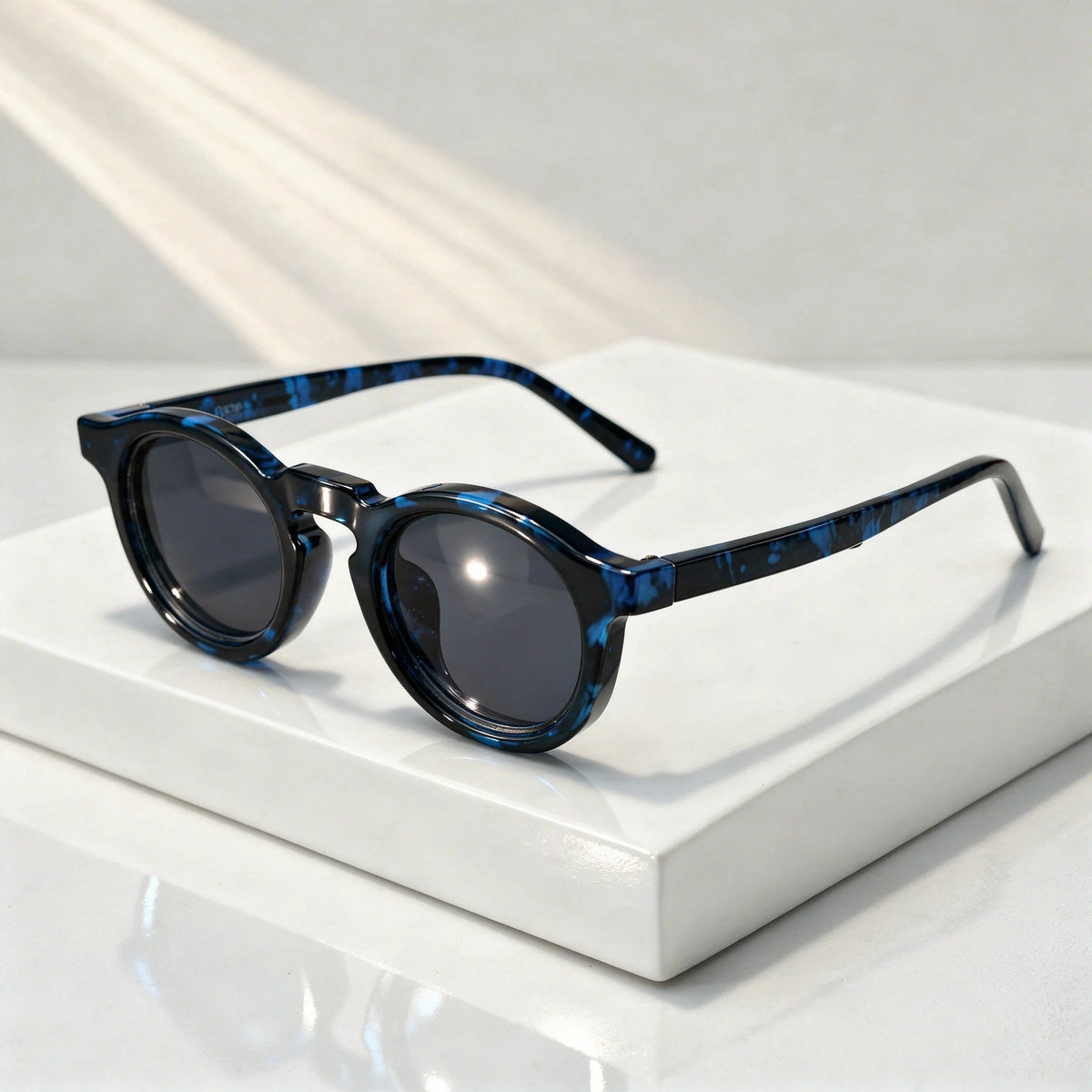 Jude | Unisex Round Retro Sunglasses