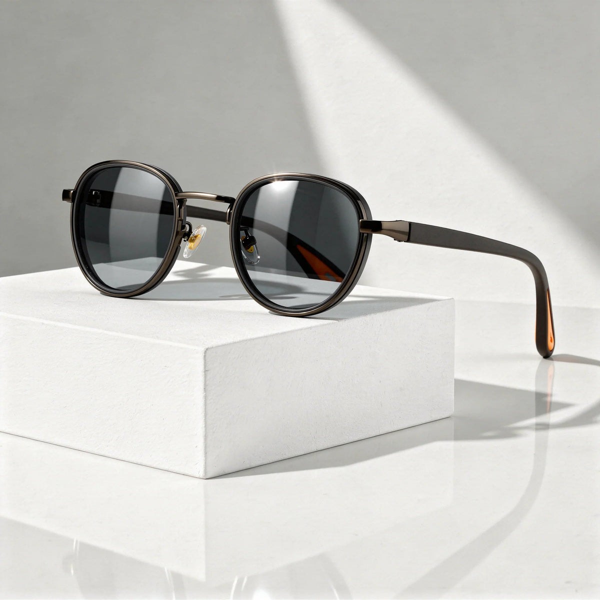 Onyx | Unisex Vintage Round Sunglasses