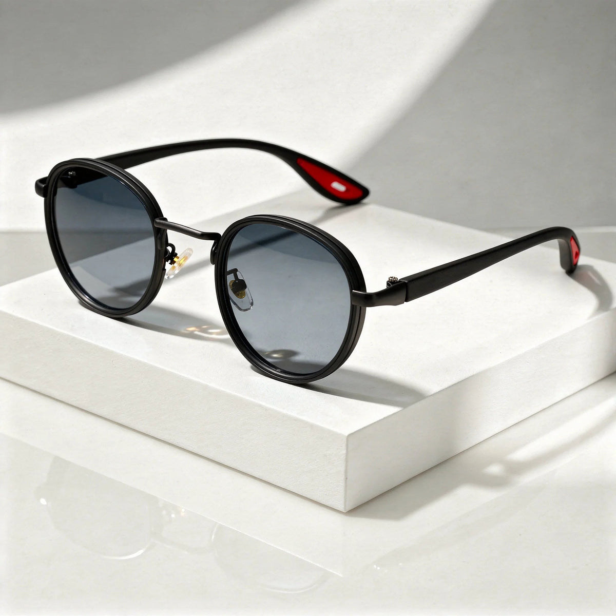 Onyx | Unisex Vintage Round Sunglasses
