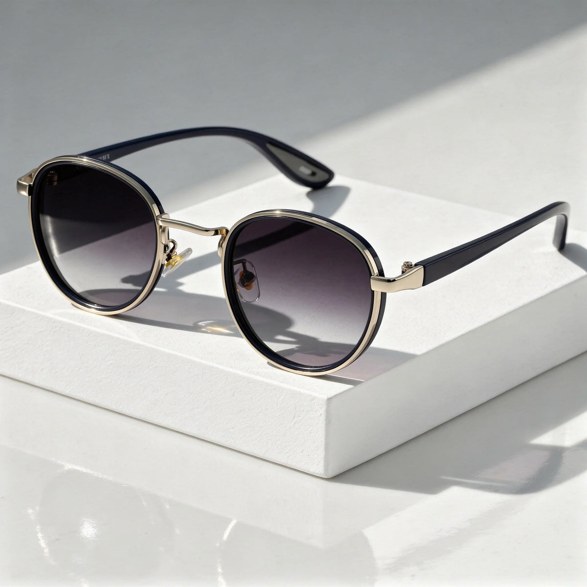 Onyx | Unisex Vintage Round Sunglasses