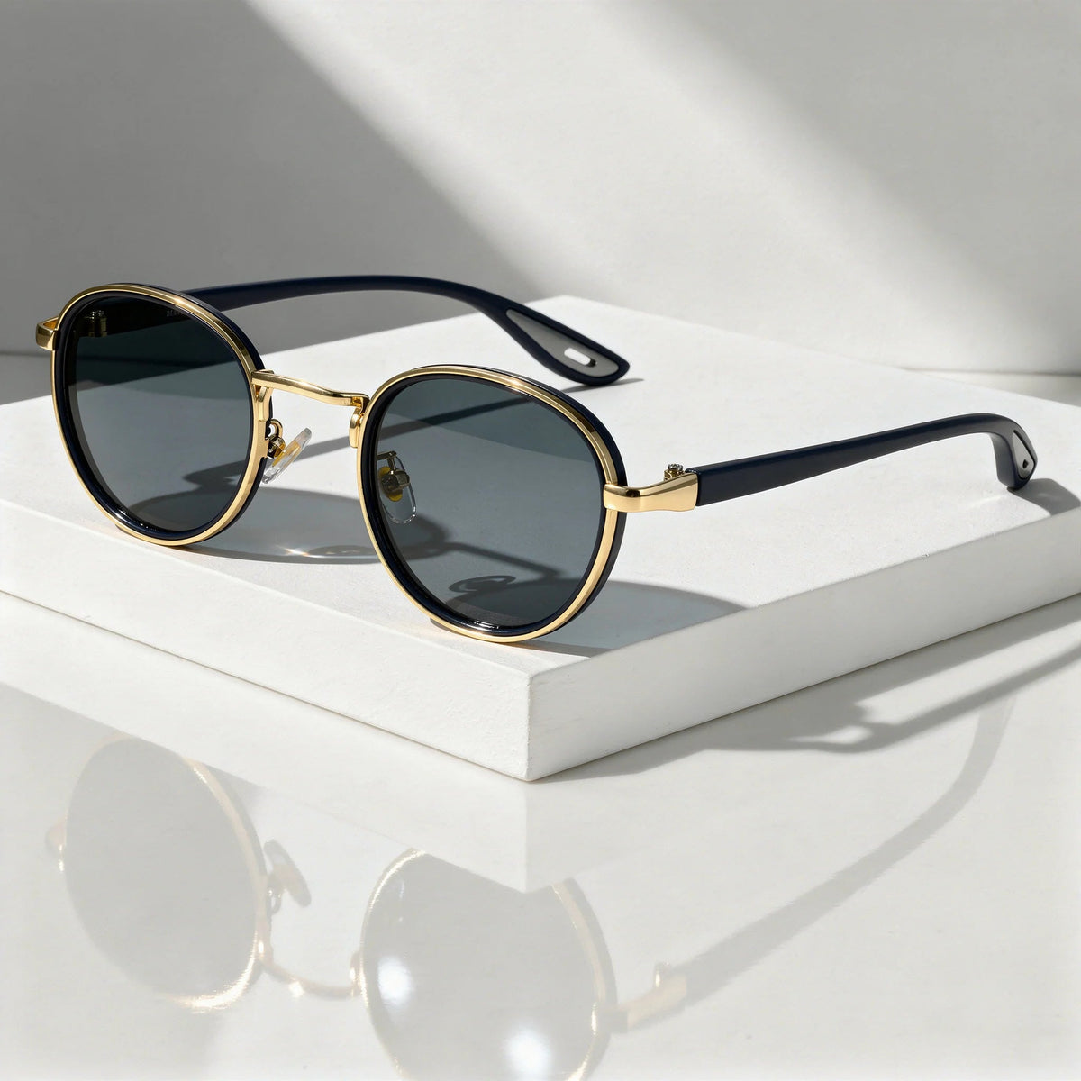 Onyx | Unisex Vintage Round Sunglasses